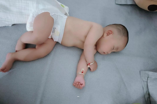 上海三岁宝宝干呕